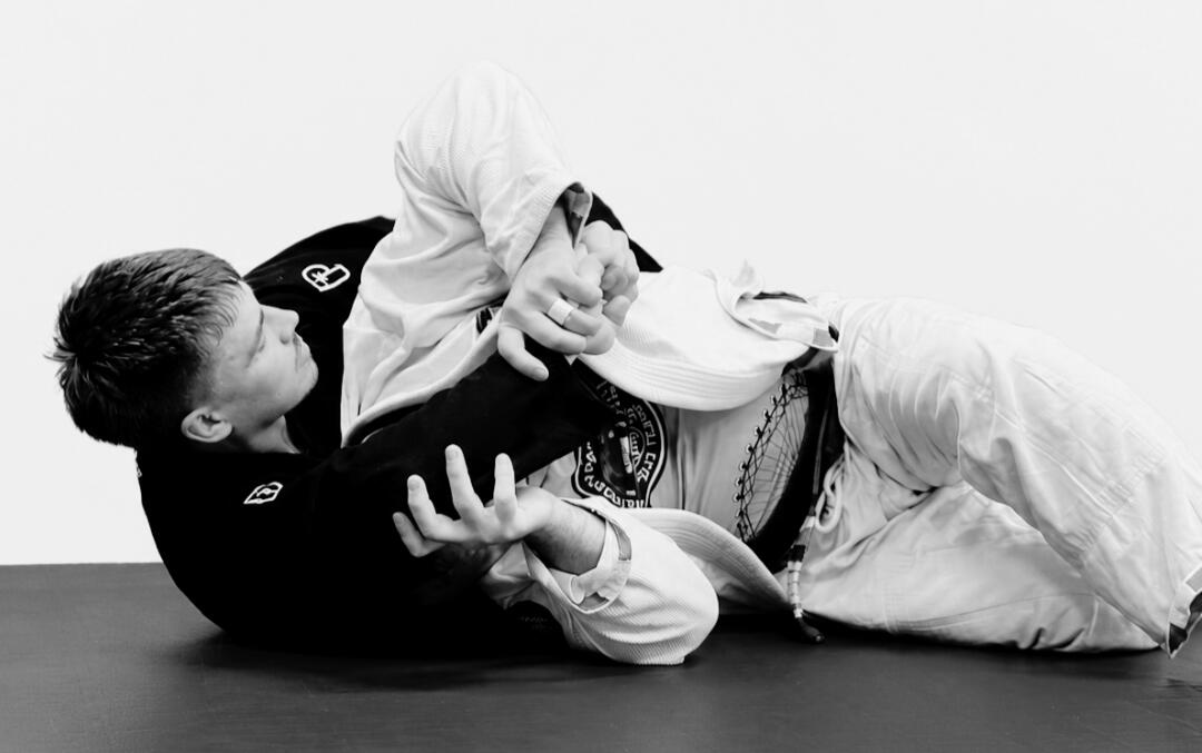 PMA BJJ Southend on Sea | Brazilian Jiu Jitsu sparring at the Open Mat.